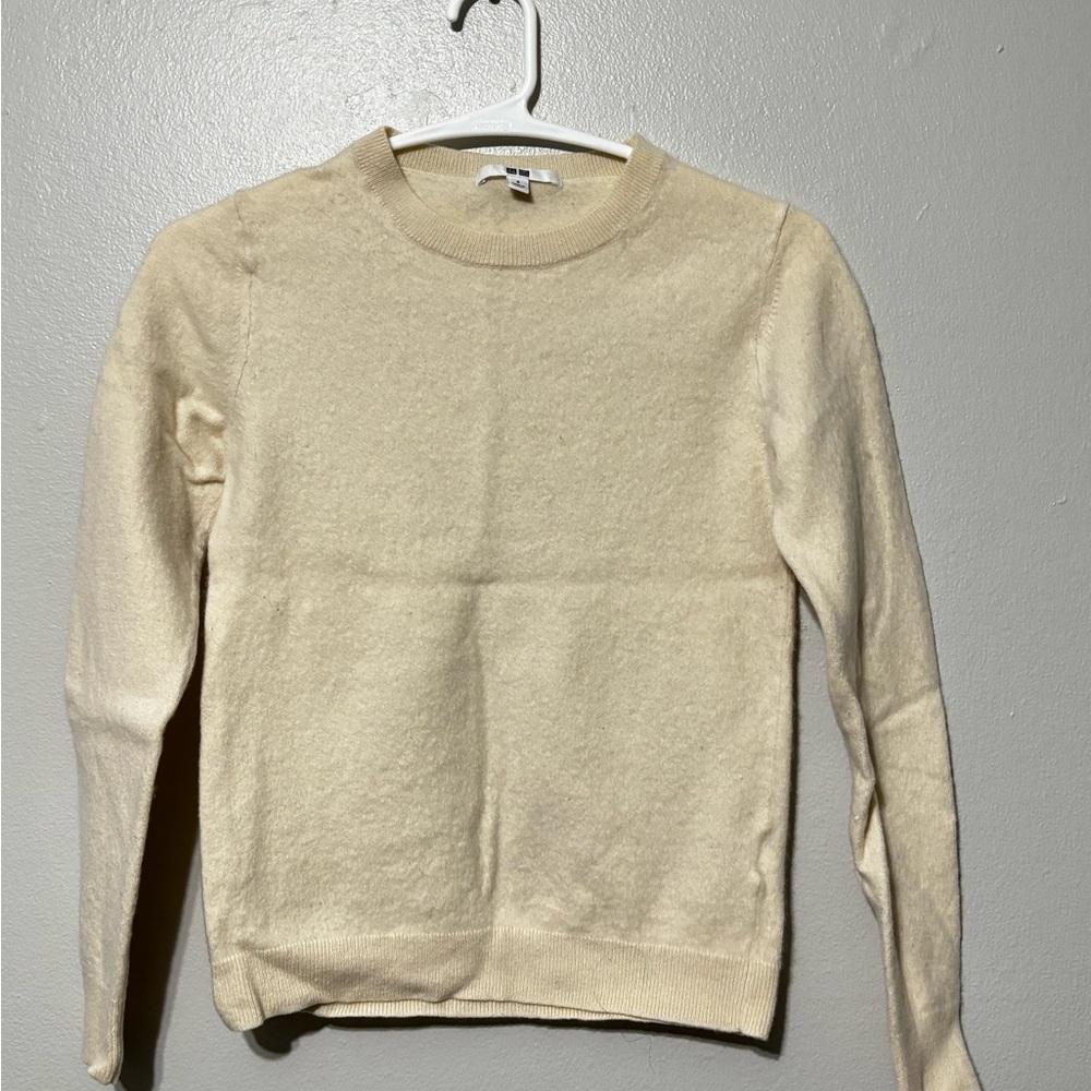 Uniqlo Cream Women's Crew Neck Sweater